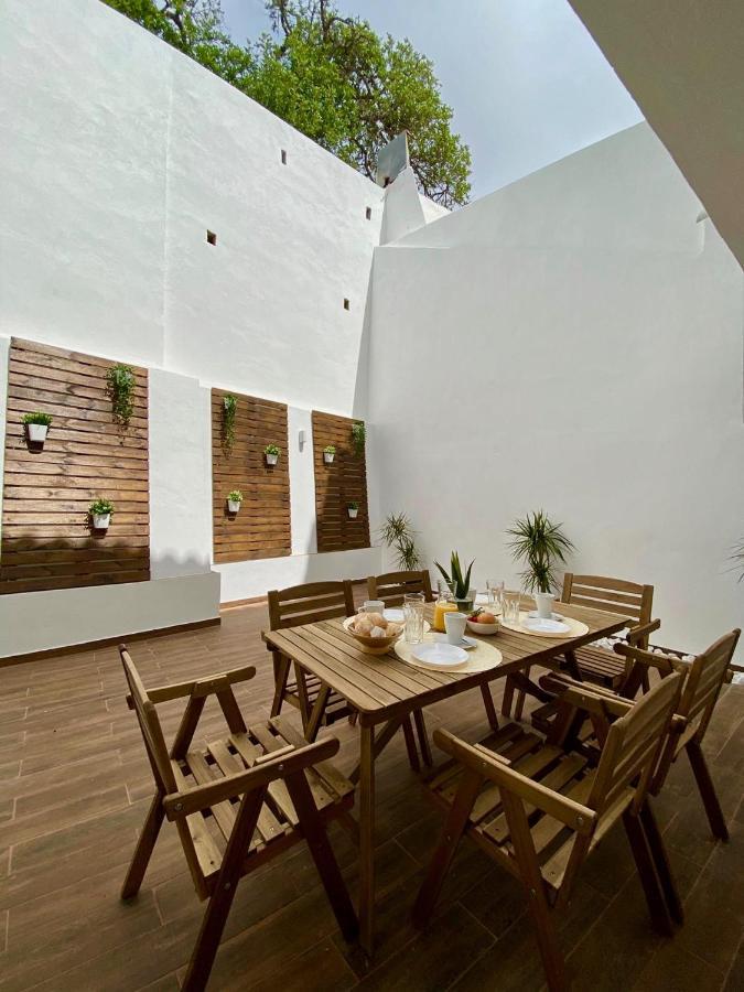 White Sand Apartments Downtown อัลบูเฟรา ภายนอก รูปภาพ