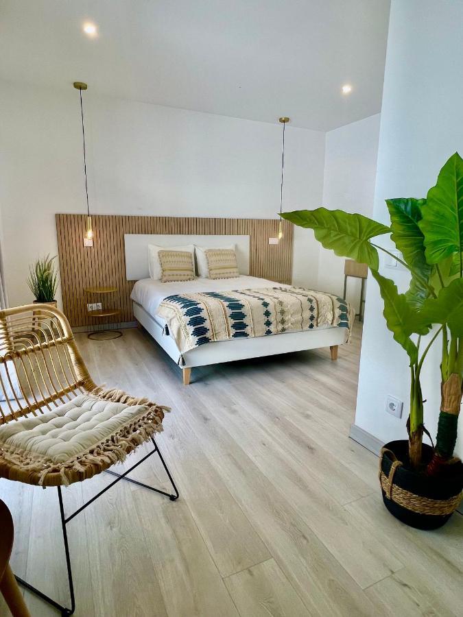 White Sand Apartments Downtown อัลบูเฟรา ภายนอก รูปภาพ